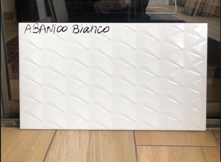 $ 8.990 M2 CERAMICA  ABANICO BLANCO  32X57 CMS  CAJA 2.0 M2