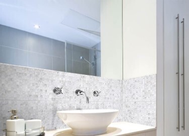 $ 8,990  M2 CERAMICA MAIORCA CZ               32X45 CMS              CAJA 2.0 M2