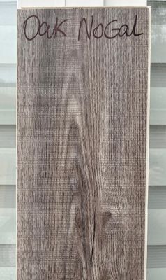 $13.990 M2 SPC  OAK NOGAL 5.5 MM  19 CM X  1.22 MT CAJA 2,24 M2