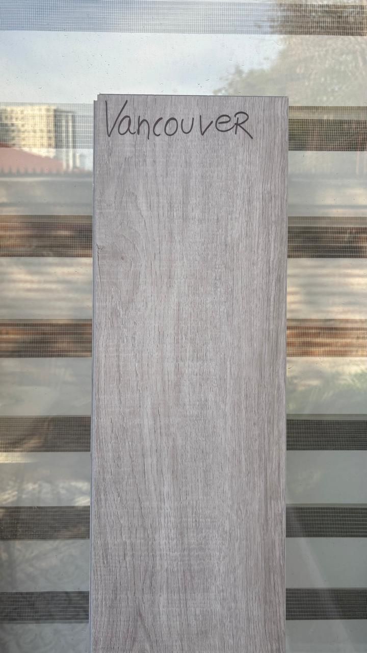 $12.990 M2 SPC VANCOUVER 4.5 MM  18.3 CM X  1.22 MT CAJA 2,68 M2