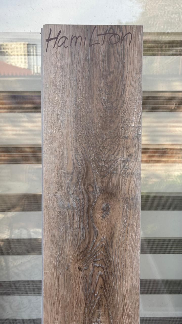 $13.990 M2 SPC HAMILTON  5.5 MM  18.6 CM X  1.22 MT CAJA 2,24 M2