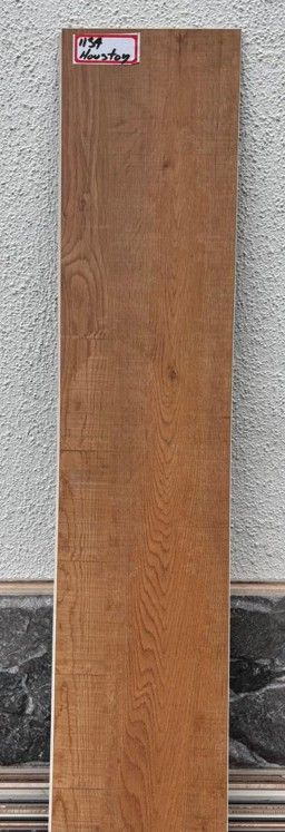 $15.990 M2 SPC  HOUSTON 5.5 MM  22.8 CM X 1.22 MT CAJA 2,23 M2