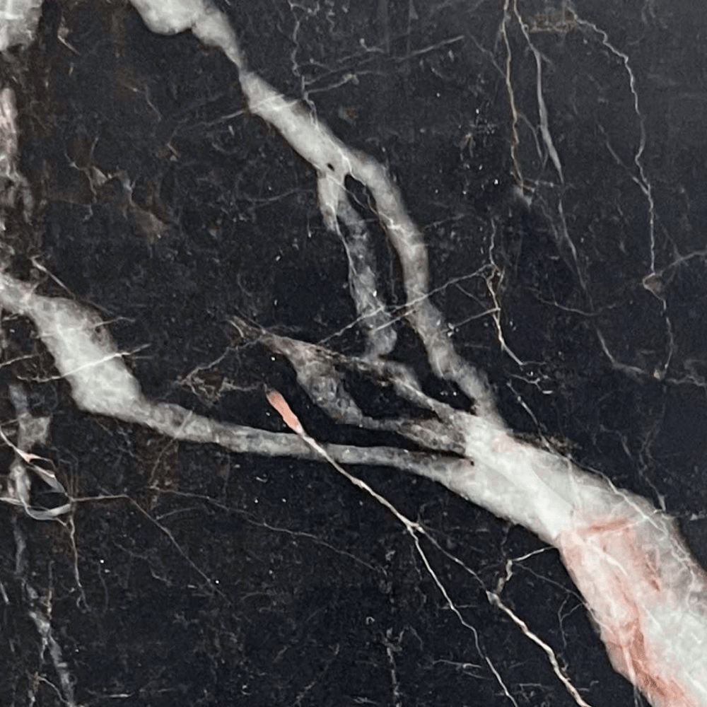 $ 12.990 M2 WALL PANEL  SPC   MARMOL NERO 0.6 MTX 1.2 MT  X 5 MM  PLANCHA RINDE 2.16 M2