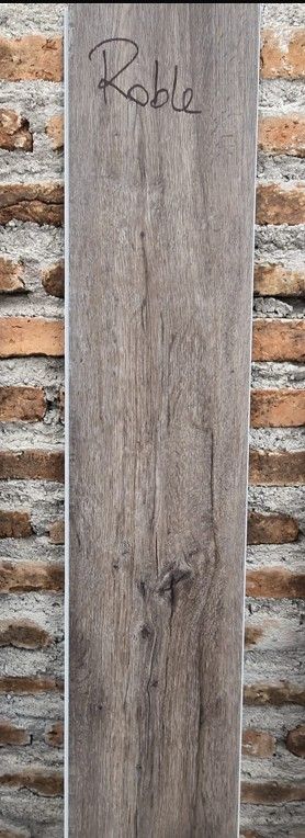 $12.990 M2 SPC  ROBLE  5.3 MM  18.2 CM X  1.22 MT CAJA 2,22 M2