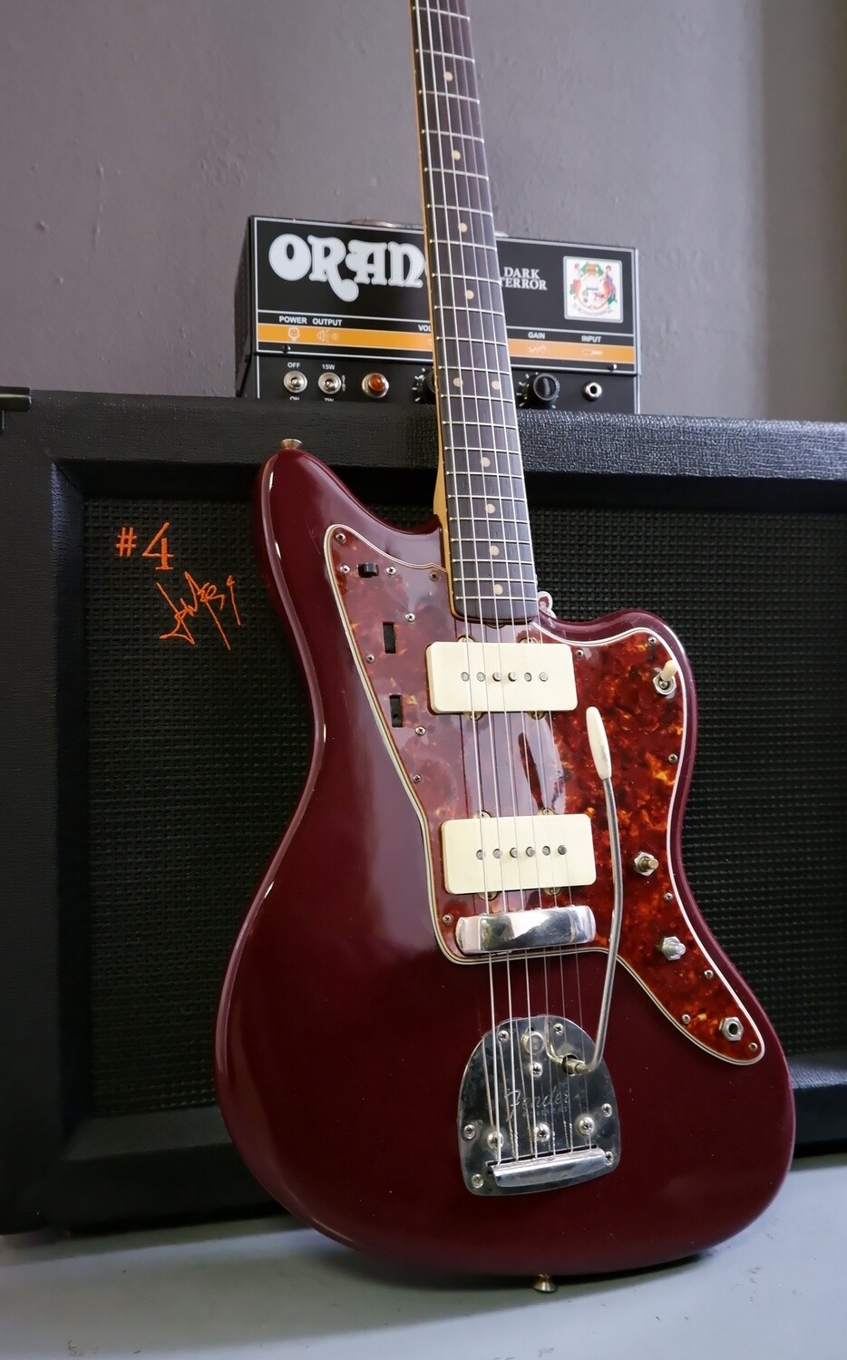 1963 Fender Jazzmaster with original hard case - Re-finish