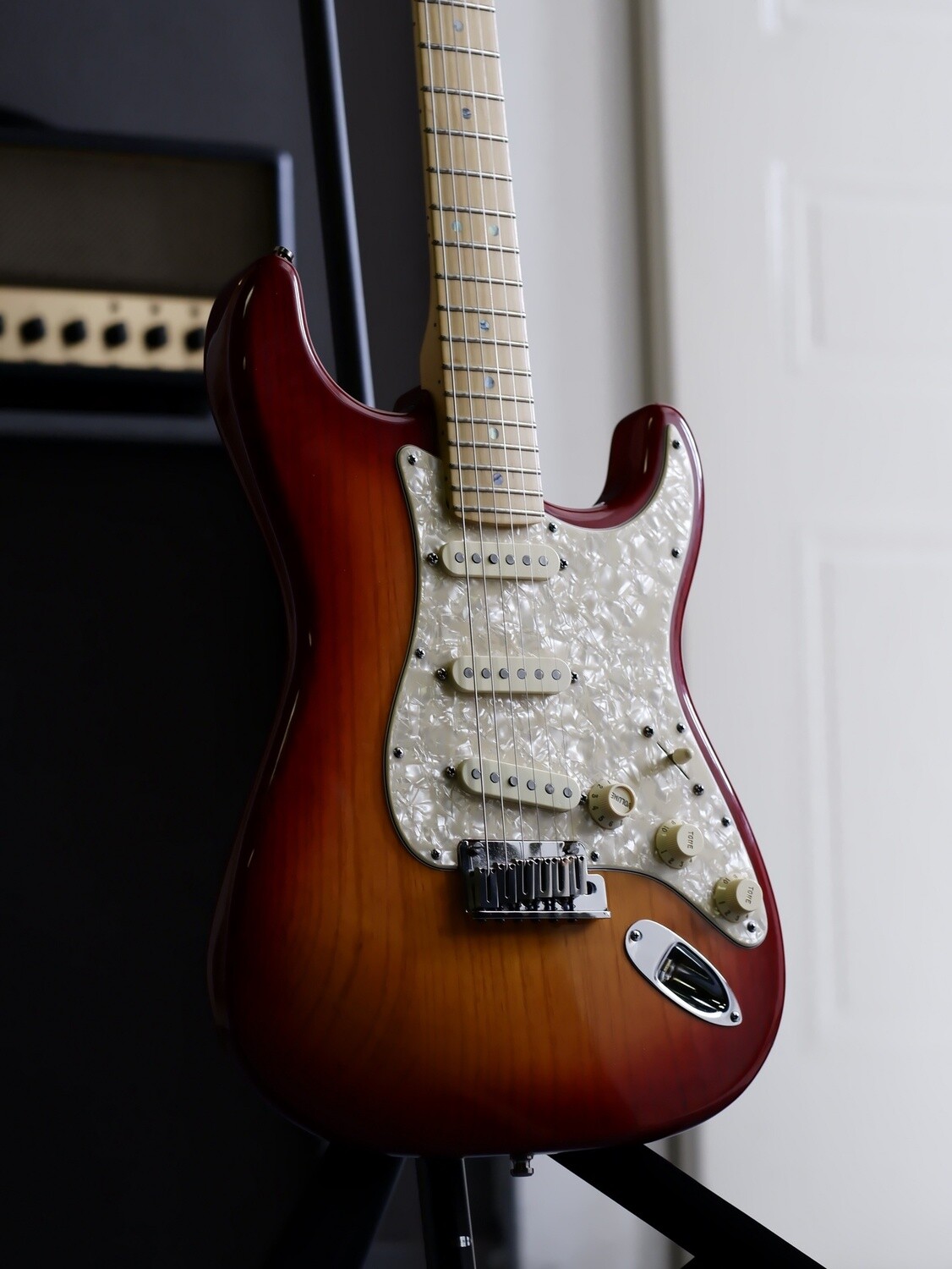 Fender Deluxe Ash Stratocaster