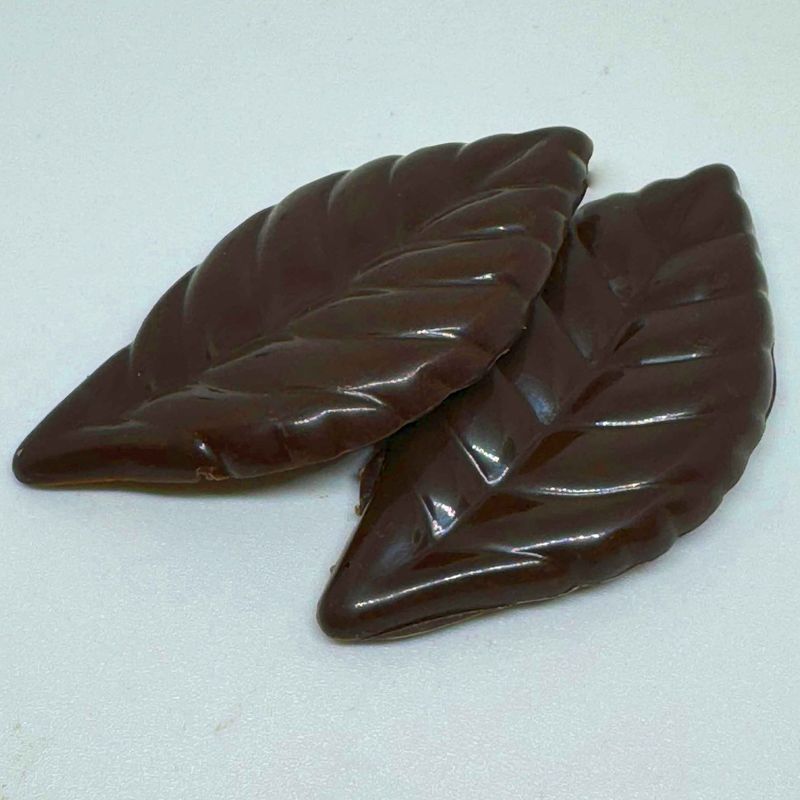 Dark Chocolate Crunchy After-Dinner Mints - 10 pieces of leaf-shaped choc mints - ideal as after dinner mints