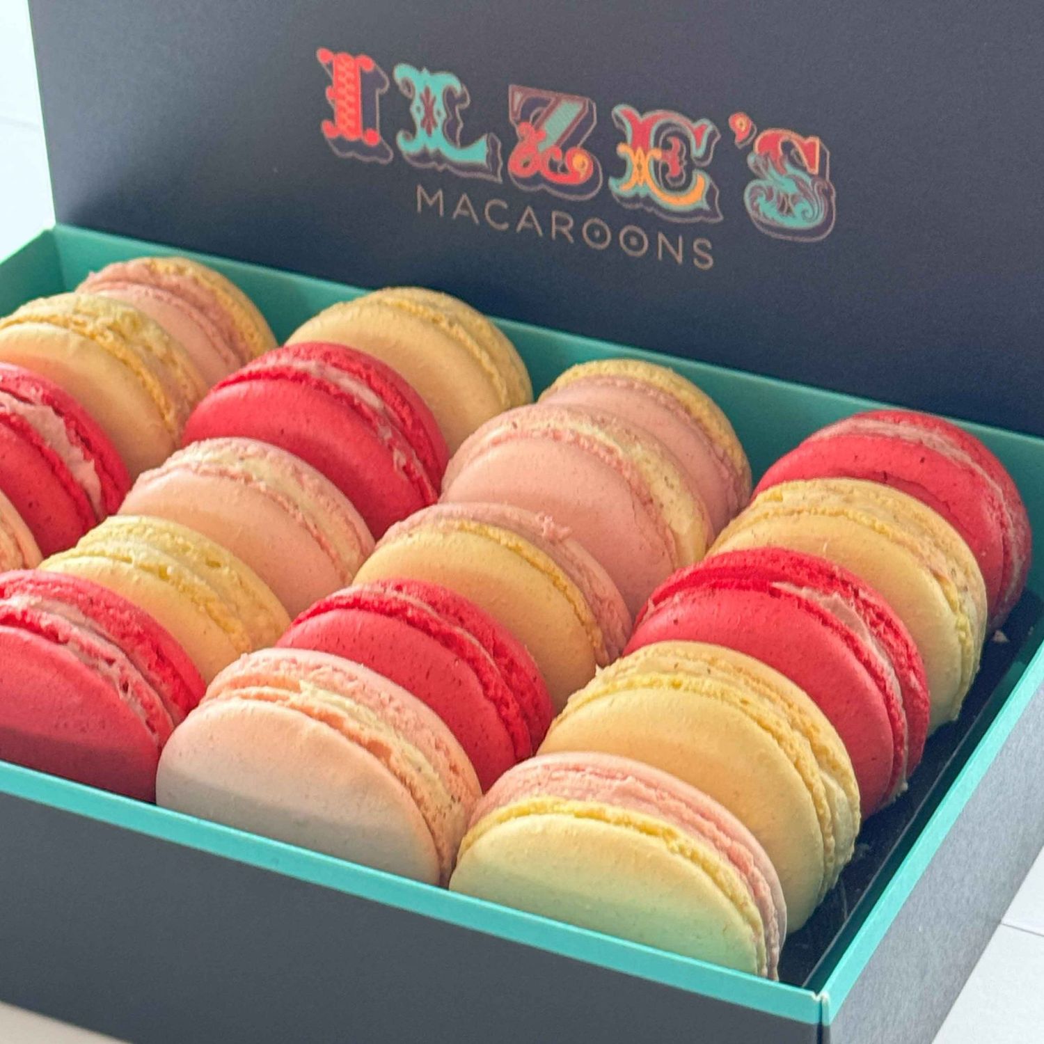 Valentine's Day Special Gift Box of 20 Macaroons Valentine's Day Special Gift Box of 20 Macaroons