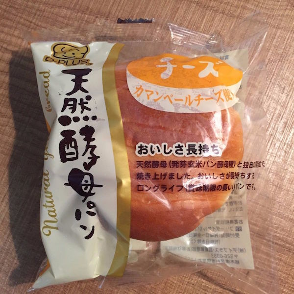 D-Plus &quot;Cheese Soft Pan&quot;