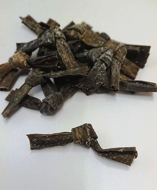 Doshokombu, Tied Kelp (Musubi Kombu),  Hokkaido Hidaka Kombu, 30 pcs, 60g