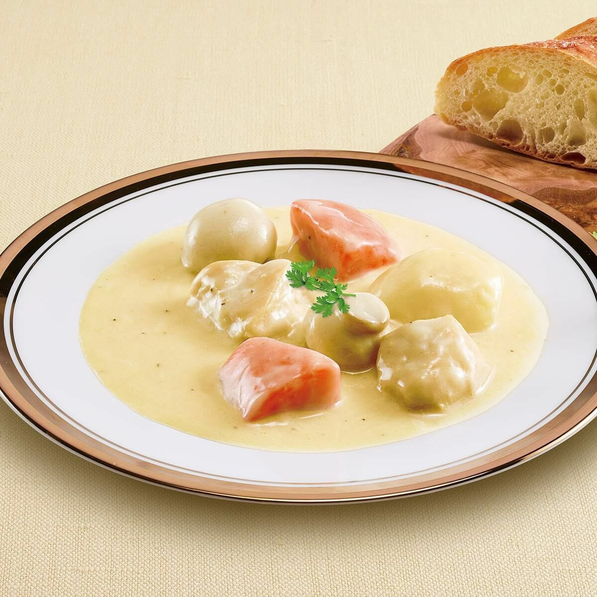 Nakamuraya Rich Cream Stew with Fresh Cream 190g