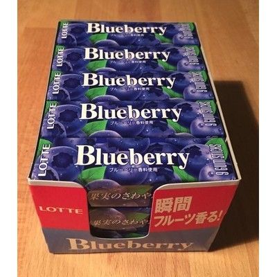 Lotte Non-Stick Blueberry Chewing Gum, Retro Design, 9 Pieces × 15 Packs