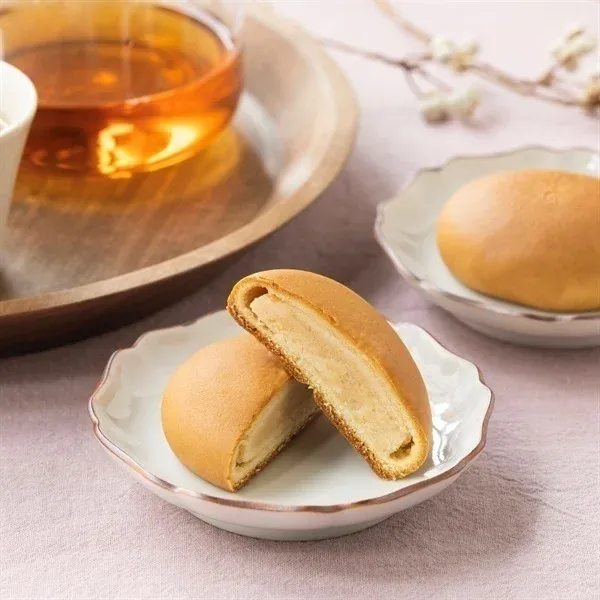 Pasco Nagoyan 5 pcs Soft Cake with Sweet Egg Bean Filling