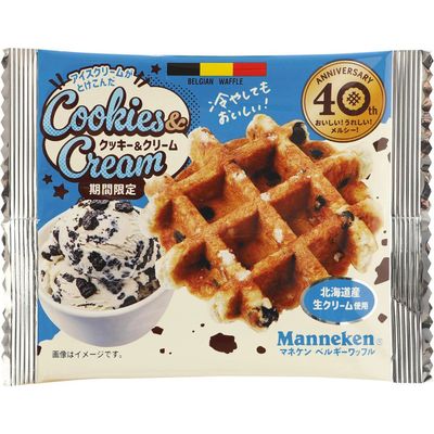 Manneken Cookies & Cream Waffle 1pc Manneken Cookies & Cream Waffle 1pc
