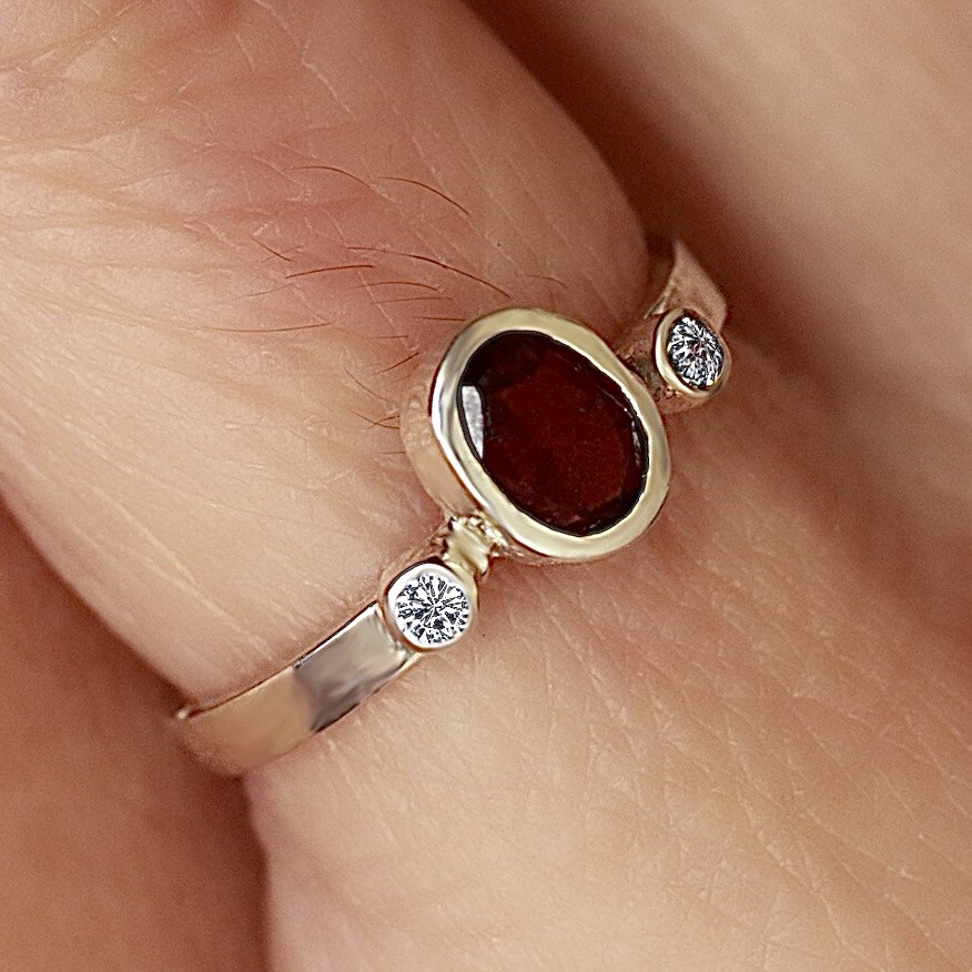 Sterling Silver Garnet Ring