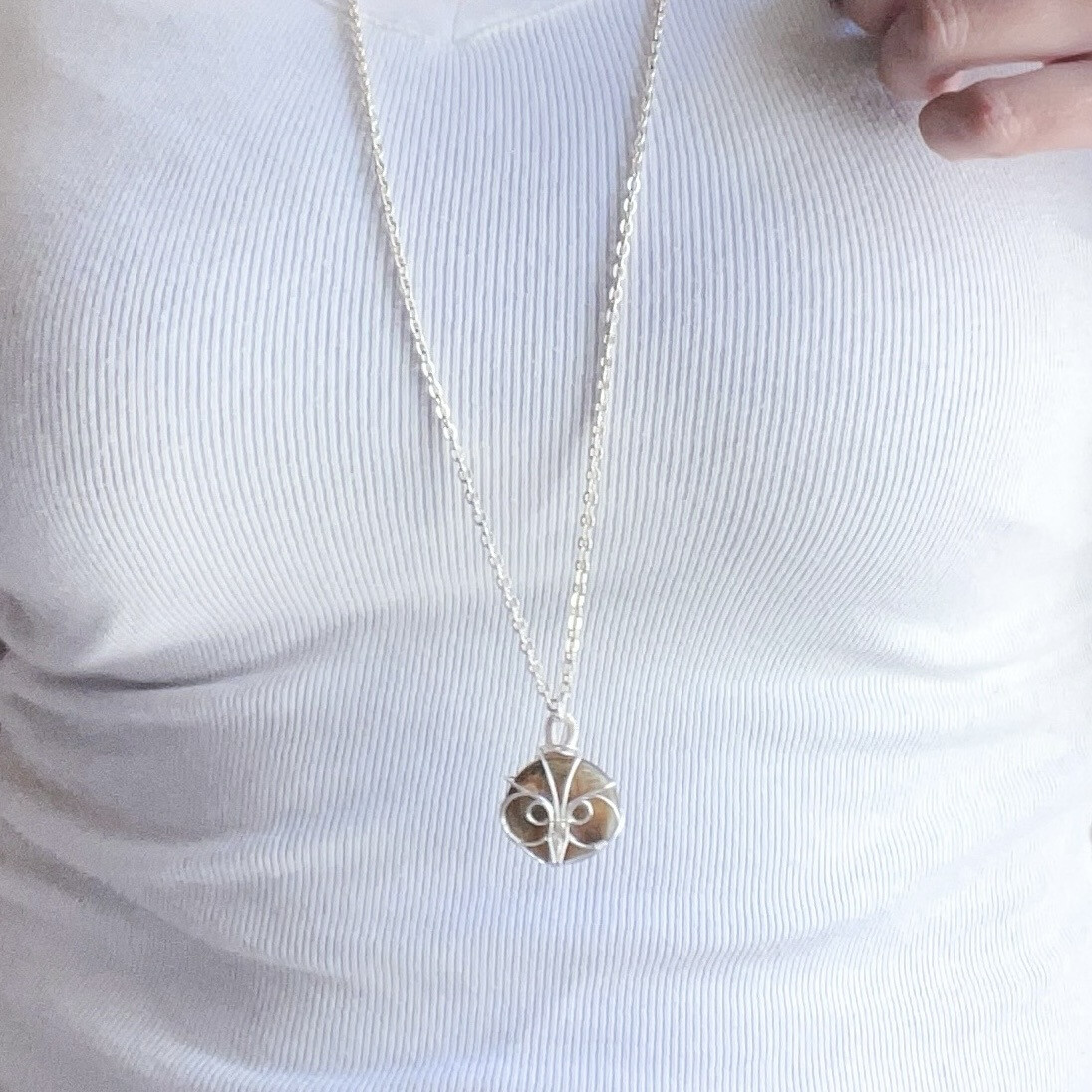 Women&#39;s Silver Owl Stone Necklace