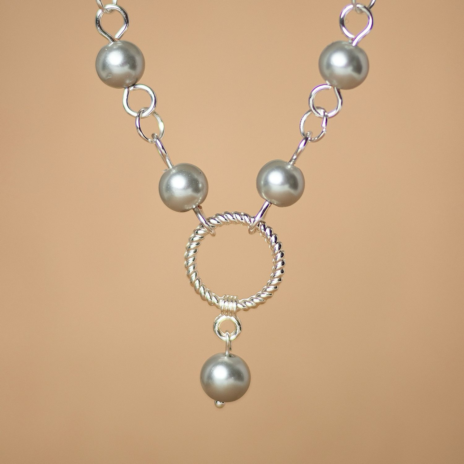 SP Silver Pearl Necklace