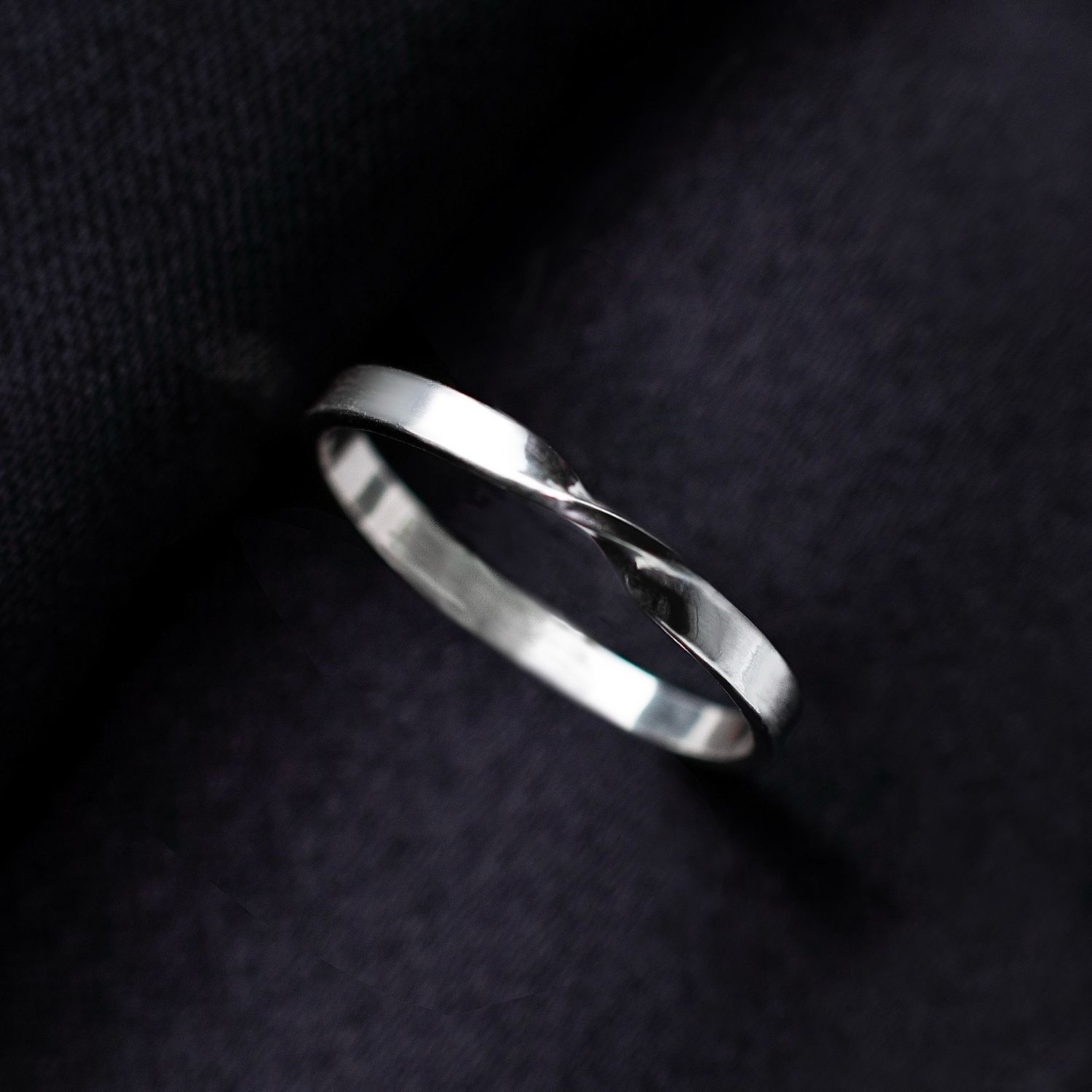 Women&#39;s Infinity Ring