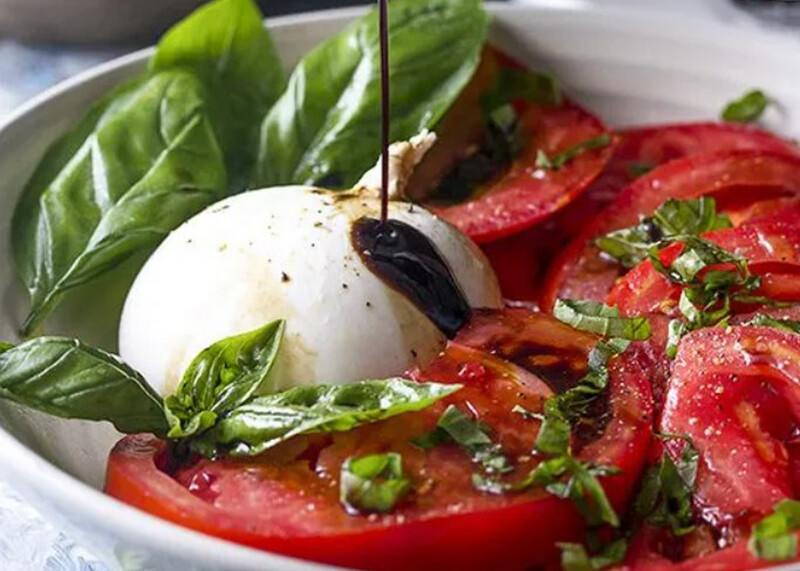 Fresh Mozzarella, Tomato & Basil Platter