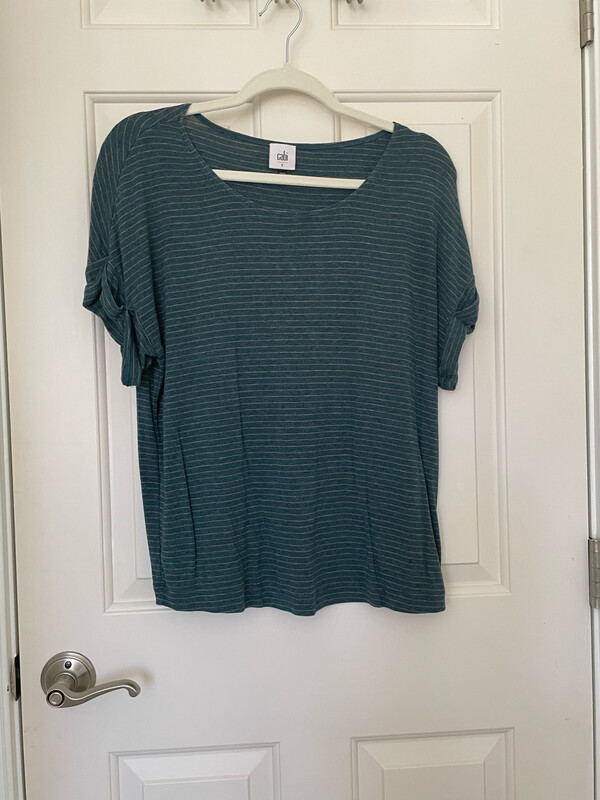 Cabi Tee Size Small
