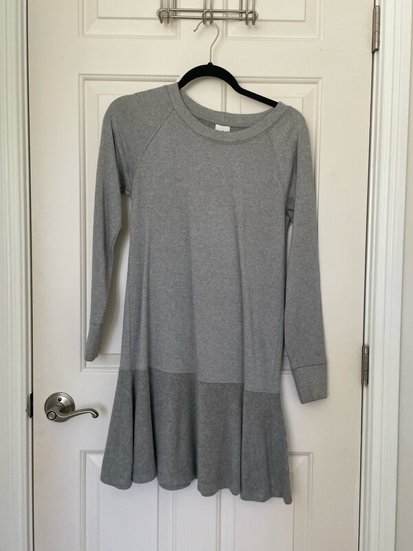Cabi Sweater Dress With Flare Size XXS (fits Like XS)