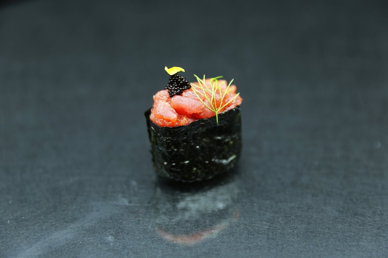 GUNKAN SPICY TUNA