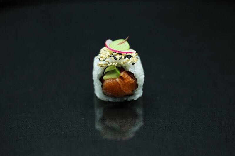 URA SAKE AVOCADO