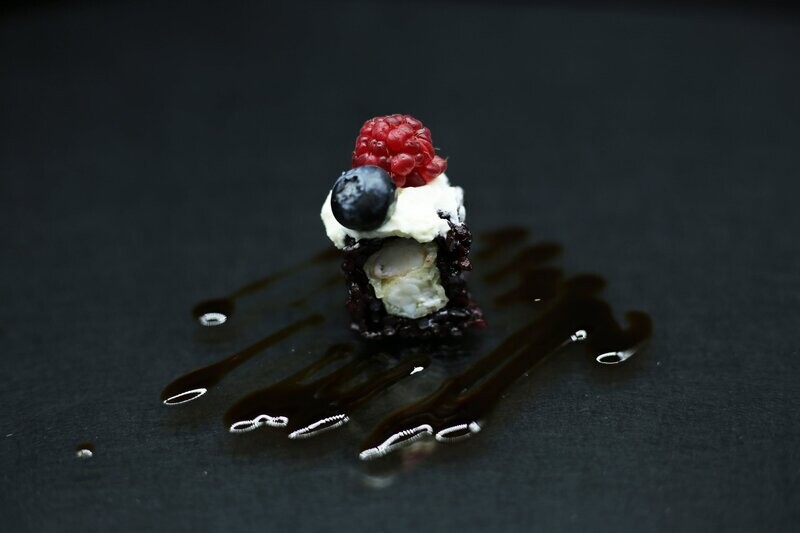 BLACK MIZU