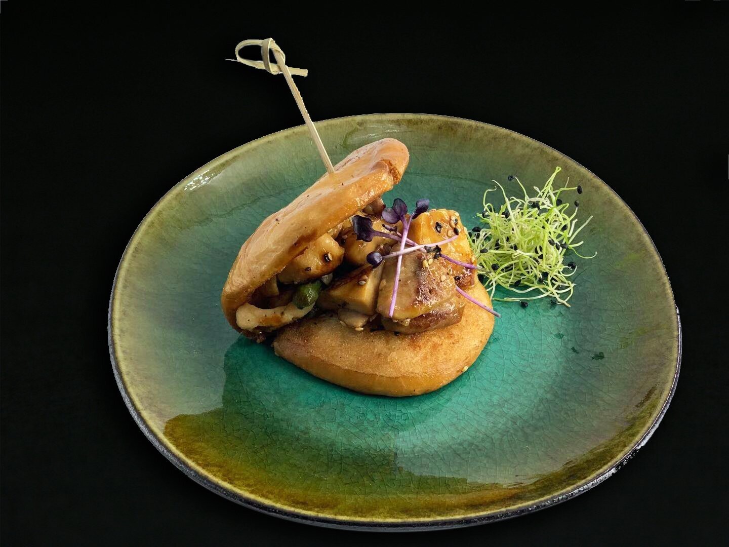 TORI BAO