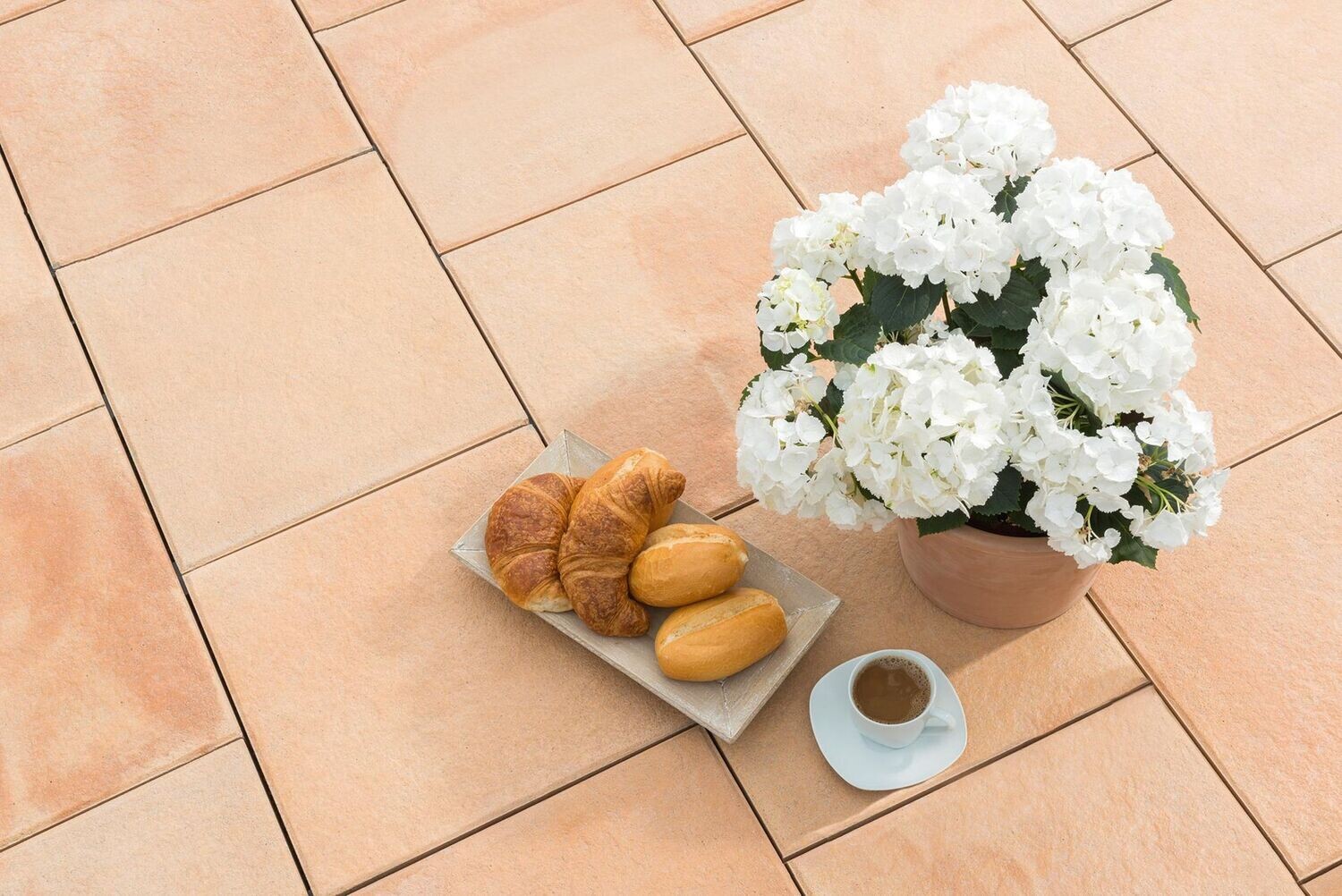 ANCONA TERRASSENPLATTEN
LACHS GEFLAMMT 40X40X4cm