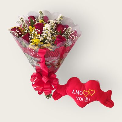 Buquê de 6 Rosas e  Coração
