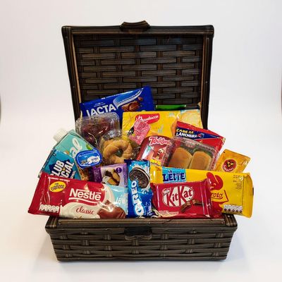 Cesta de  Café com Chocolates no  Baú