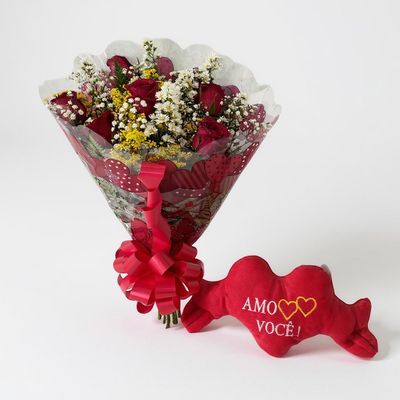 Buquê de 6 Rosas e  Coração