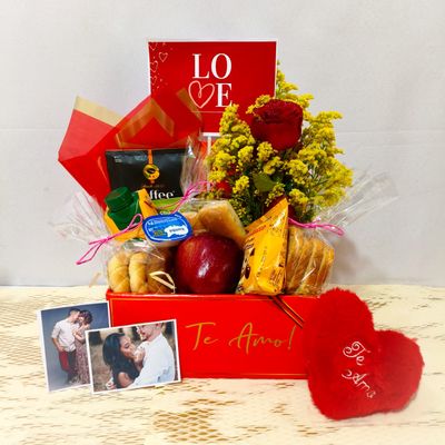 Cesta de Café My Love + Chaveiro de Coração + Mini Fotos