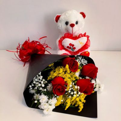 Buquê de Rosas Elegância e Urso