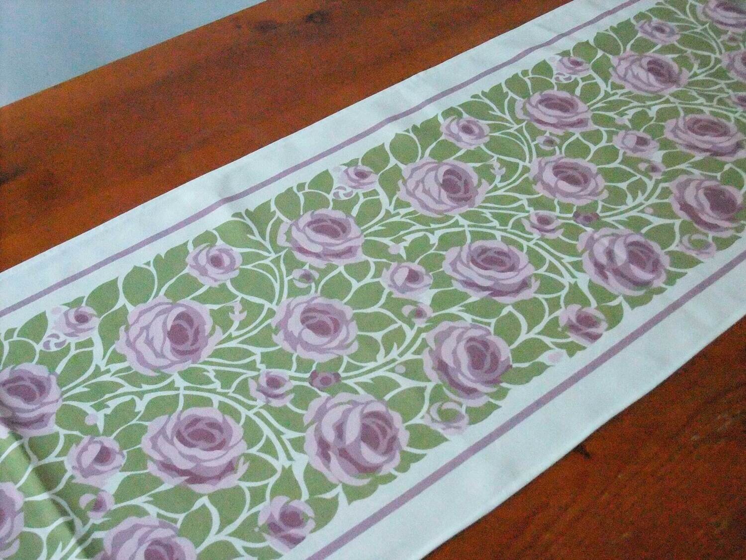 Tischläufer, Weg zum Turm, violette Rosen, 40 x 200cm
