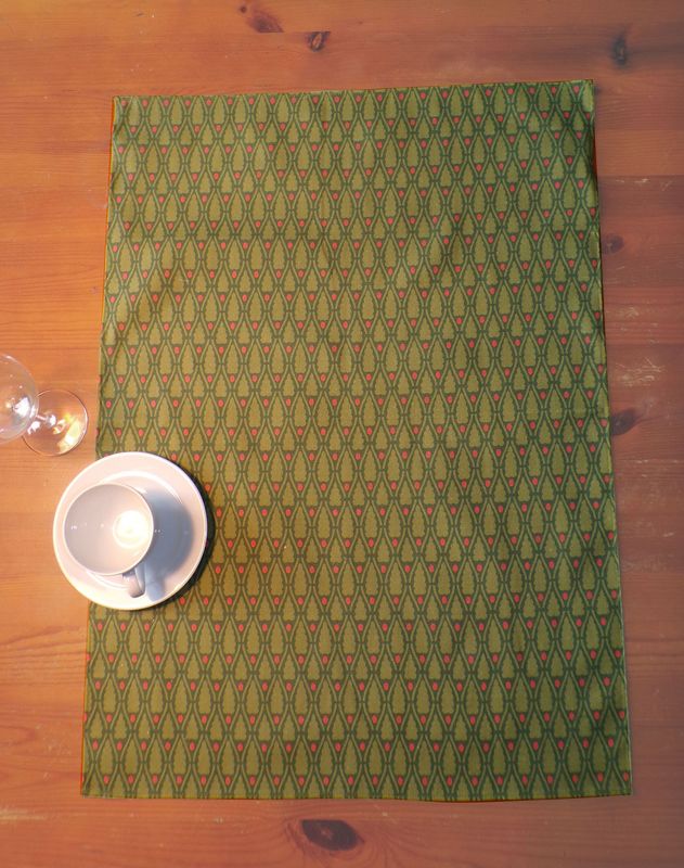 Geschirrtuch, 50x70cm, Baumwolle, dunkelgrün mit grünen Bäumchen