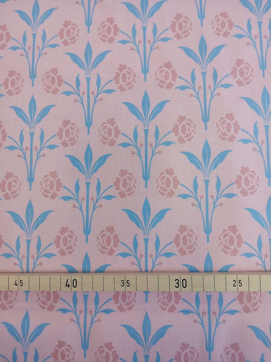 Halbpanama, Meterware, Baumwollstoff, Motiv "Erker", Farbstellung "Hortensie" (Altrosa), Gründerzeitliches/viktorianisches Muster