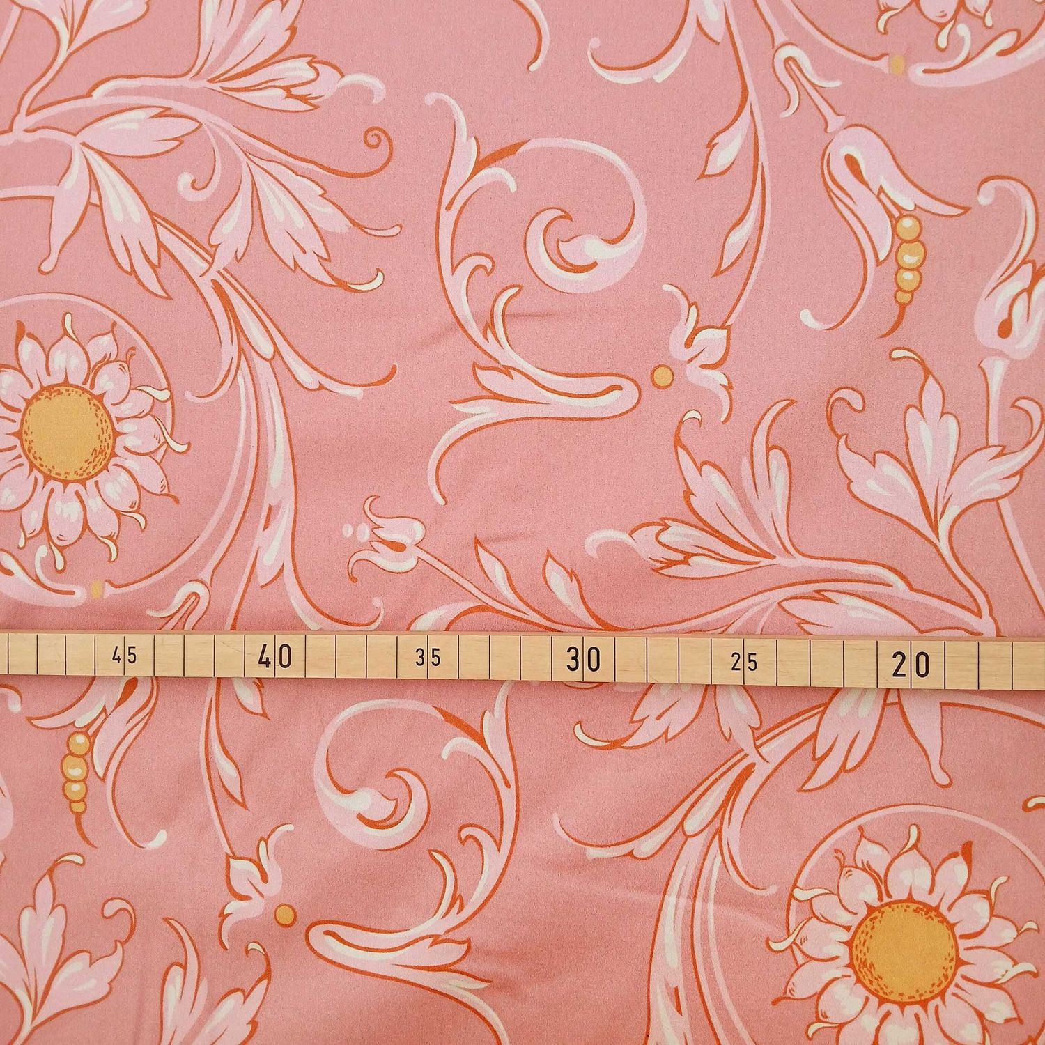 Mako-Satin, Meterware, Baumwolle,  Muster "Feldblume" in der Farbstellung "Mädchentraum", Altrosa-Rosa-Ockergelb
