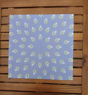 Stoffserviette, 40x40cm, 100% Baumwolle, lavendelfarbig, Krokusse, hellgrün/hellblau, mit Briefecken-Saum 25mm, Tischdeckchen, ultramarinblau Stoffserviette, 40x40cm, 100% Baumwolle, lavendelfarbig, Krokusse, hellgrün/hellblau, mit Briefecken-Saum 25mm, Tischdeckchen, ultramarinblau
