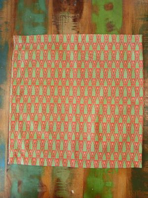 Stoffserviette, 40x40cm, 100% Baumwolle, Dunkelrot mit grünen Bäumchen und hellroten Punkten, kleines Tischdeckchen, Weihnachten Stoffserviette, 40x40cm, 100% Baumwolle, Dunkelrot mit grünen Bäumchen und hellroten Punkten, kleines Tischdeckchen, Weihnachten