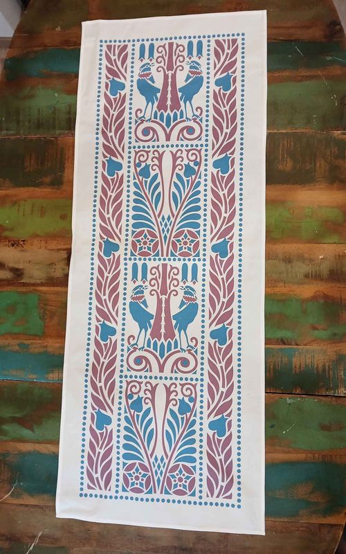 Tischläufer, Raben, Blau-Violett, 40cm breit, verschiedene Längen Tischläufer, Raben, Blau-Violett, 40cm breit, verschiedene Längen
