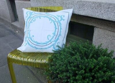 Kissenbezug, Kranz, weiß-wasserblau, 50x50cm