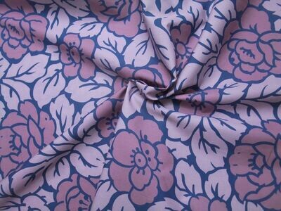 Popeline, Meterware, Baumwollstoff, Rosenmuster, hellviolett-Flieder, bio, GOTS, Grundton Navy, Futterstoff, Webware, Blusenstoff, Hemdenstoff, Dirndl, Trachten, Patchworkstoff Popeline, Meterware, Baumwollstoff, Rosenmuster, hellviolett-Flieder, bio, GOTS, Grundton Navy, Futterstoff, Webware, Blusenstoff, Hemdenstoff, Dirndl, Trachten, Patchworkstoff