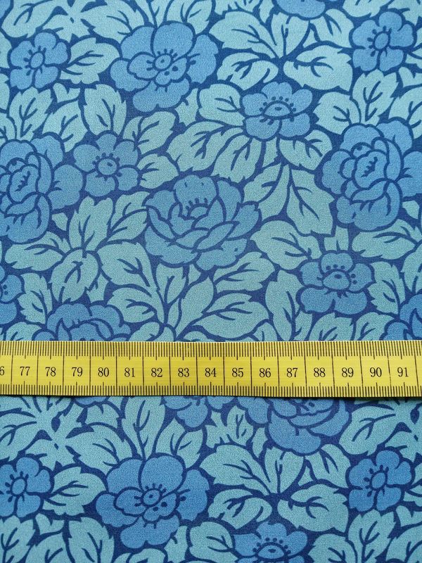 Popeline, Meterware, Baumwollstoff, GOTS, bio, Rosenmuster, aqua-blau, Grundton Navy, Futterstoff, Webware, Blusenstoff, Hemdenstoff, Trachten, Dirndl, Patchwork