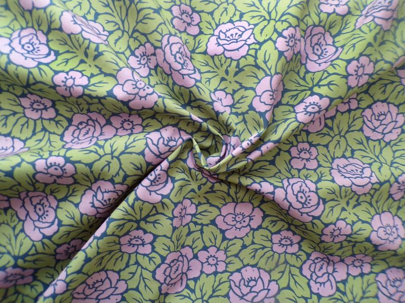 Popeline, Meterware, Baumwollstoff, Bio, Rosenmuster, violett/grün, GOTS, Grundton Navy, Futterstoff, Webware, Blusenstoff, Hemdenstoff, Trachten, Dirndl, Patchworkstoff