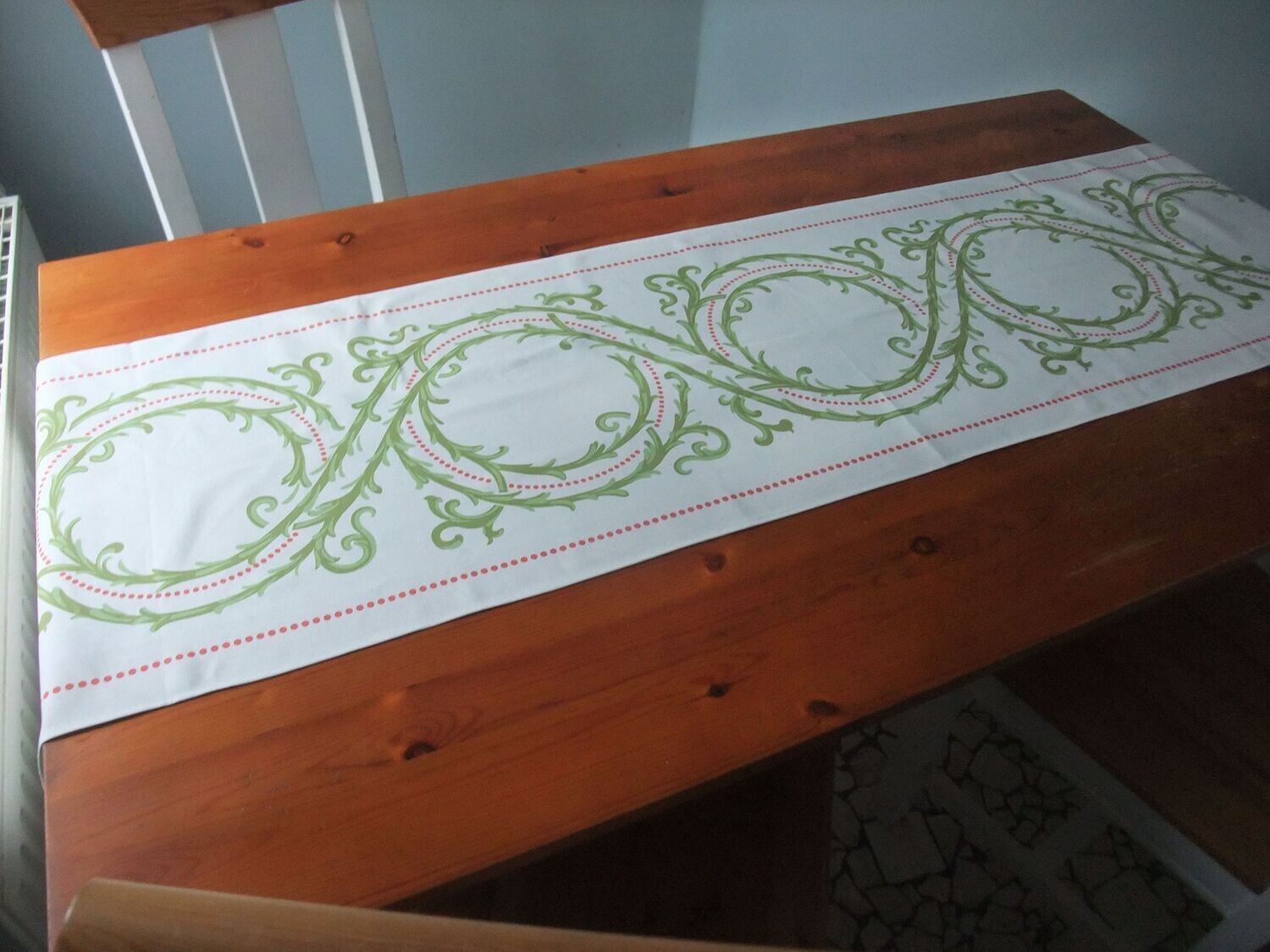 Tischläufer, Dornenhecke, weiß-hellgrün, 45cm breit, zwei Längen Tischläufer, Dornenhecke, weiß-hellgrün, 45cm breit, zwei Längen