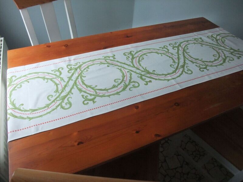 Tischläufer, Dornenhecke, weiß-hellgrün, 45cm breit, zwei Längen Tischläufer, Dornenhecke, weiß-hellgrün, 45cm breit, zwei Längen