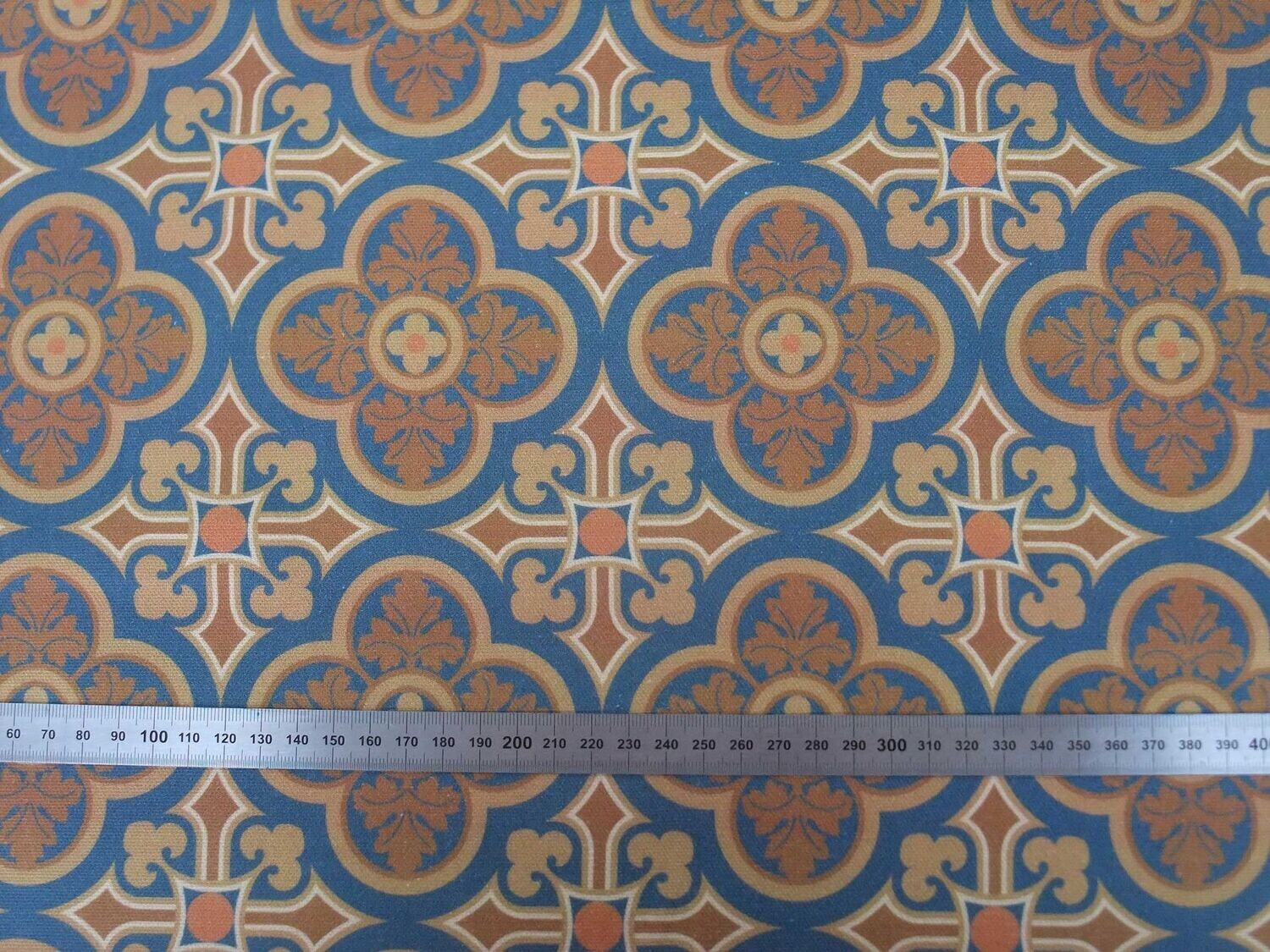 Halbpanama, Meterware, dunkelblau-braun, Baumwollstoff, 160cm breit, Muster "Herrenhaus", Farbstellung "Allure dunkel", navy-tan, Fliesenmuster, für Dirndl, Taschen, Kissen, Hosen