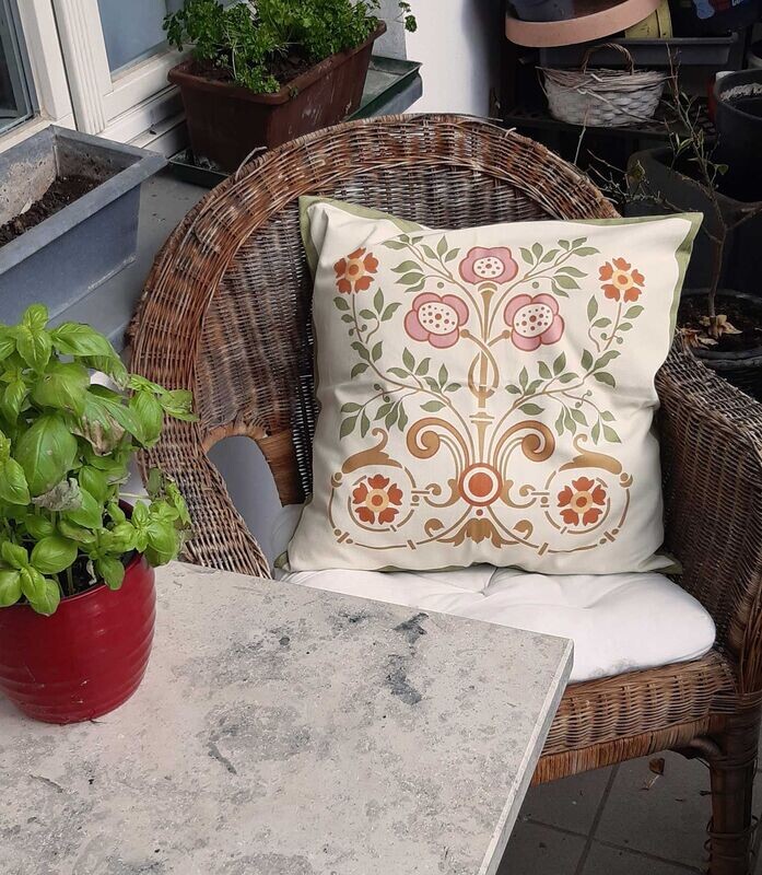 Kissenhülle, 50 x 50cm, Motiv Kissenhülle, 50 x 50cm, Motiv "Bauerngarten", Farbstellung "Frühlingszauber" (Vanillegelb)